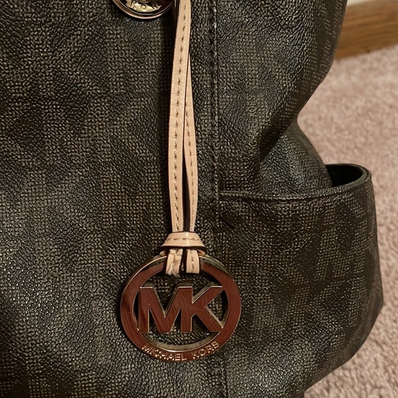 Michael Kors tote purse - Picture 8 of 8